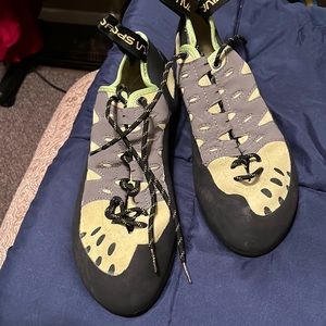 Rock climbing shoes